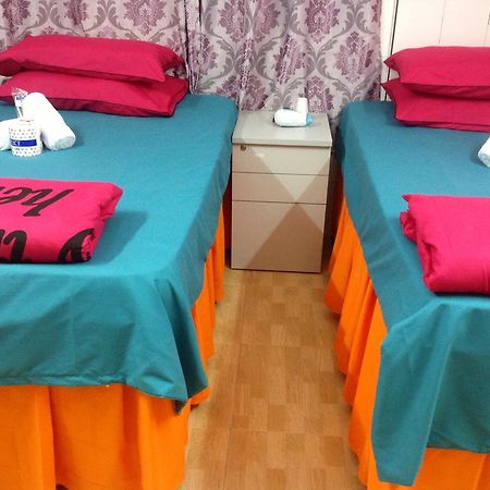 קוולון Himalaya Guest House מראה חיצוני תמונה