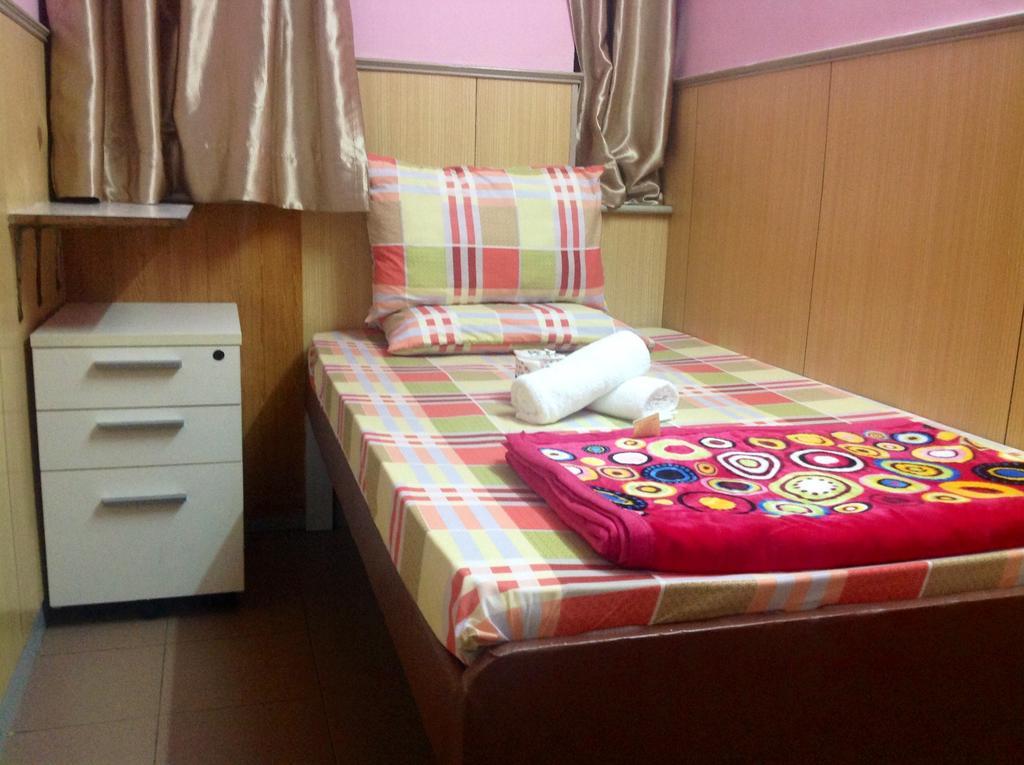 קוולון Himalaya Guest House מראה חיצוני תמונה