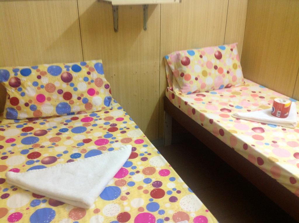 קוולון Himalaya Guest House מראה חיצוני תמונה