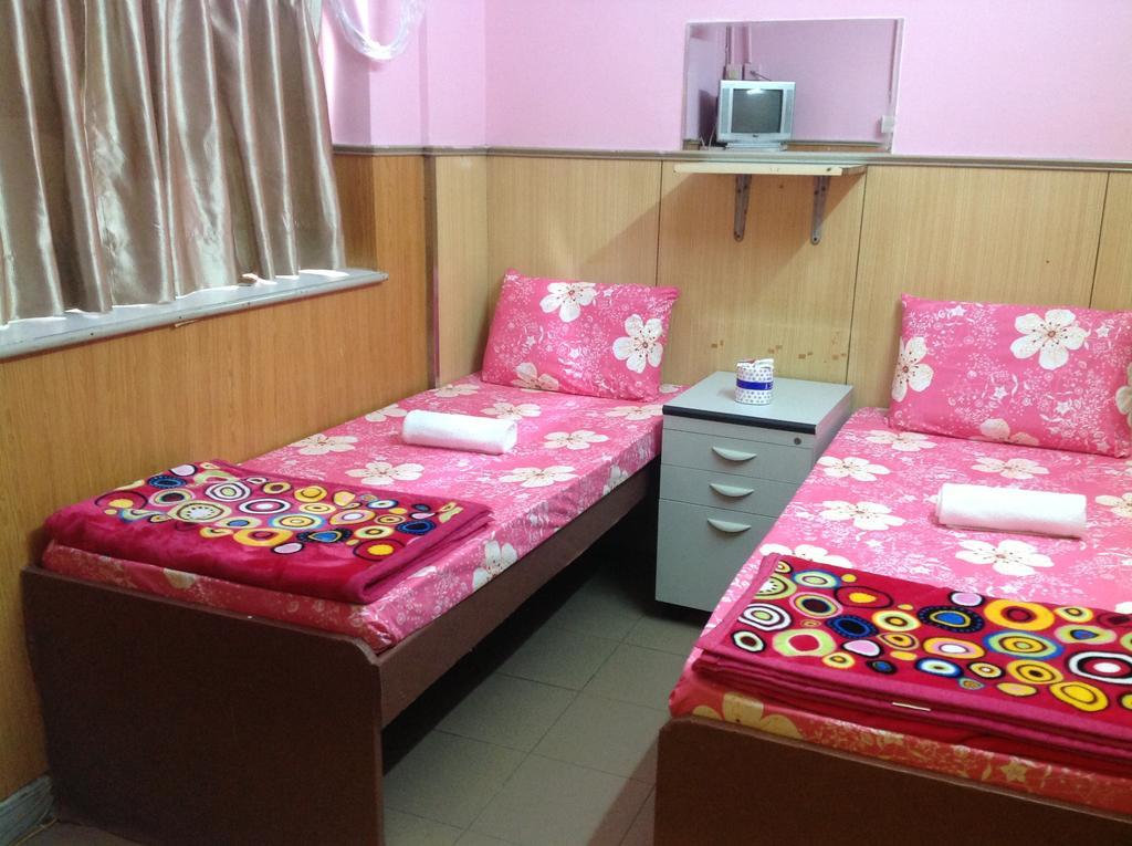קוולון Himalaya Guest House מראה חיצוני תמונה