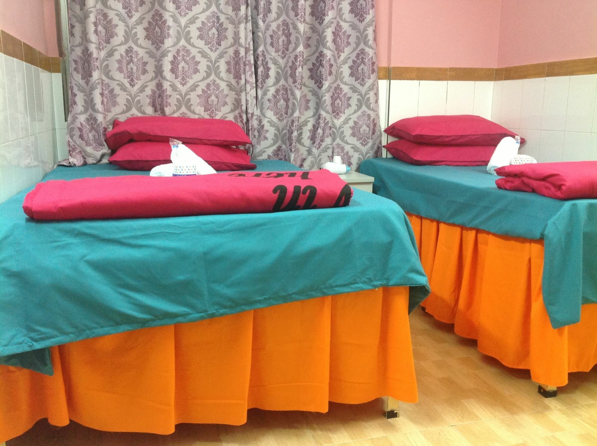 קוולון Himalaya Guest House מראה חיצוני תמונה